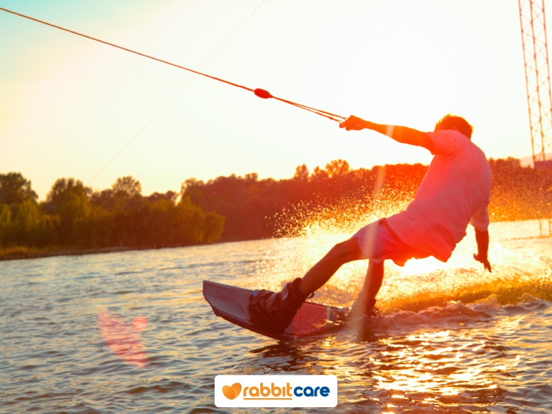 รู้จัก 'เวคบอร์ด' กีฬาผาดโผนที่มือใหม่เล่นได้ - Rabbit Care